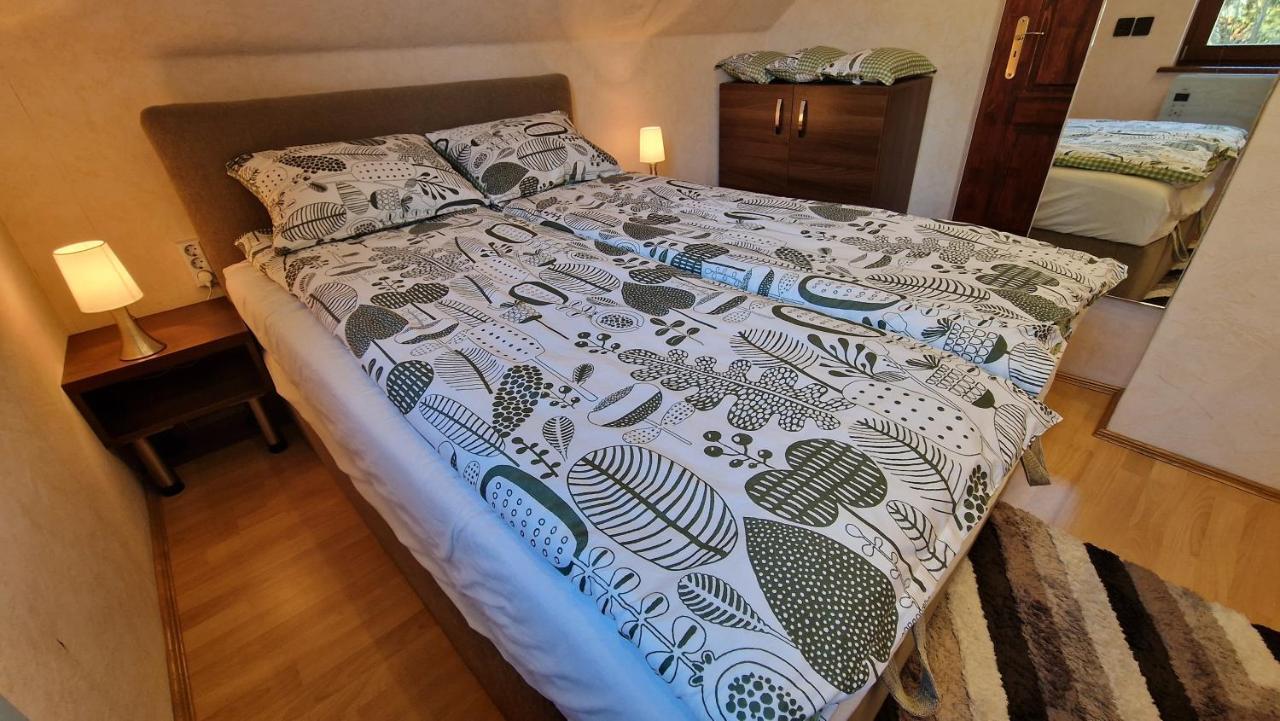 Pilis Hills View Deluxe House With Pool & Ac Near Bp Villa Pilisszentivan Dış mekan fotoğraf